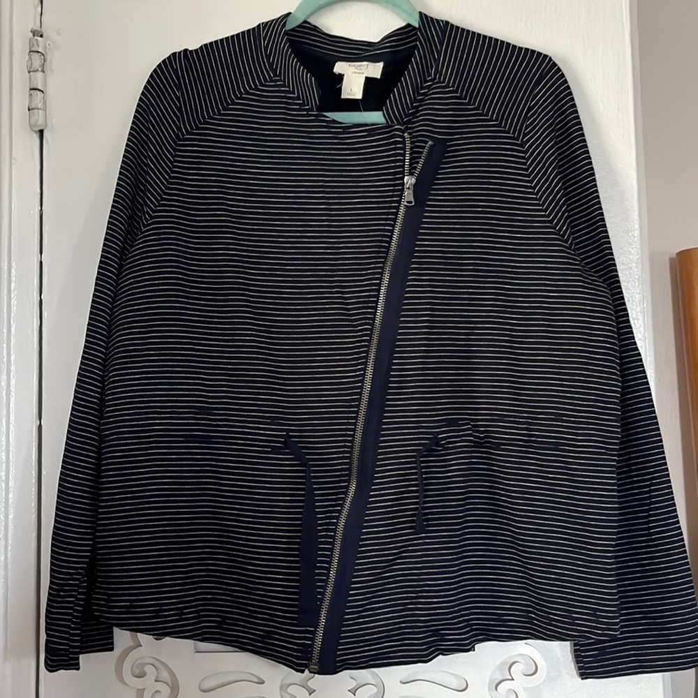 Soft asymmetrical zip sweatshirt